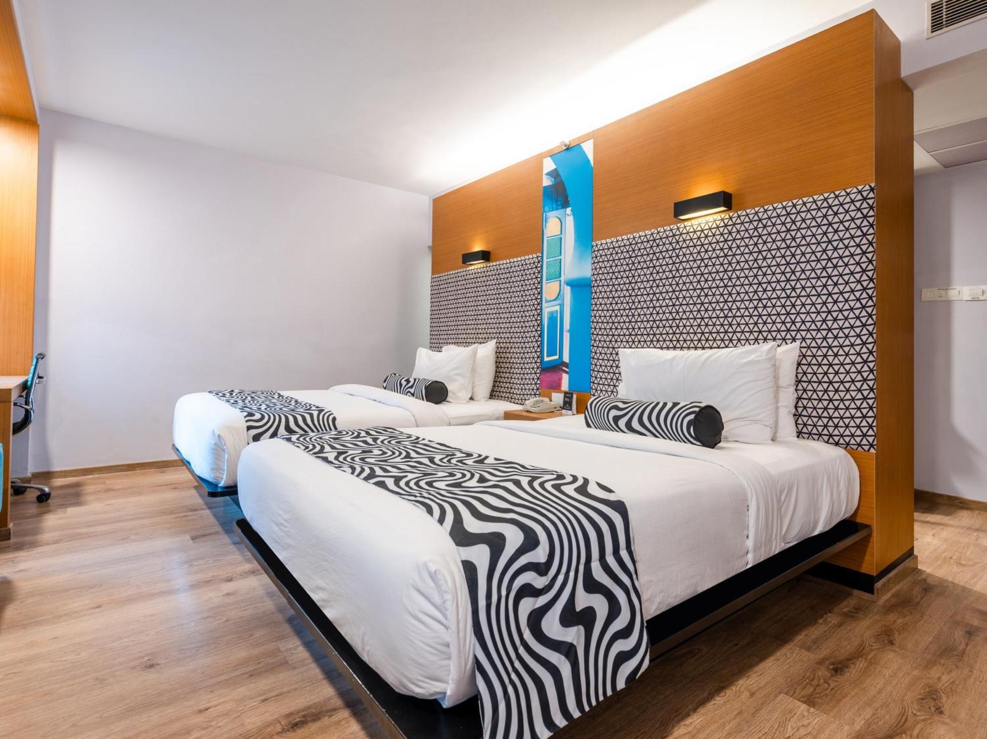 Sunday Hotel Chandigarh Zirakpur Luaran gambar